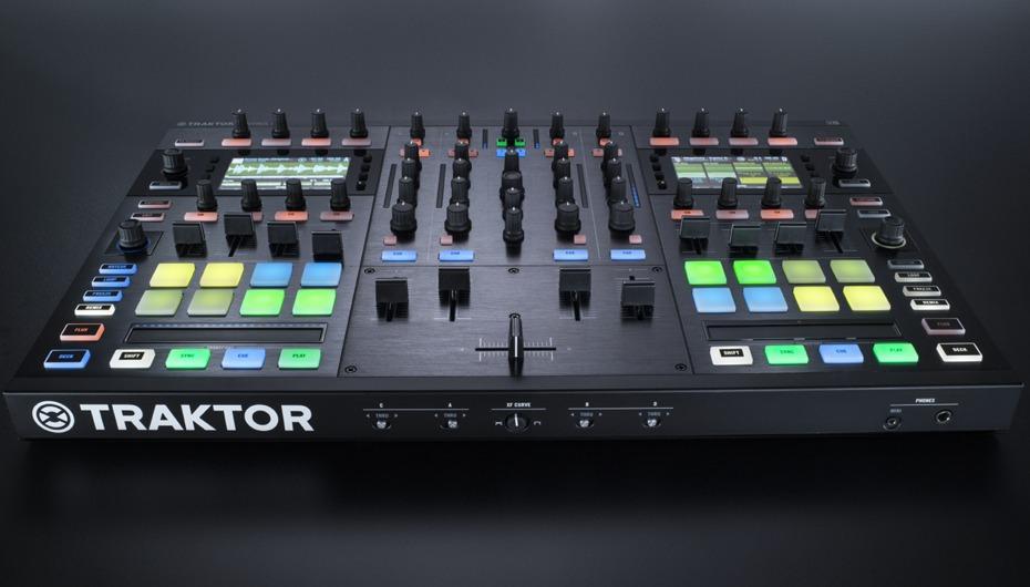 Native Instruments Traktor Kontrol S8