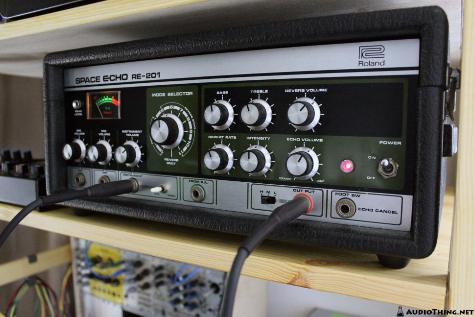 Roland Space Echo dient dem AudioThing Outer Space als Vorbild