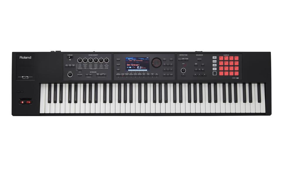 Roland FA-07 Workstation