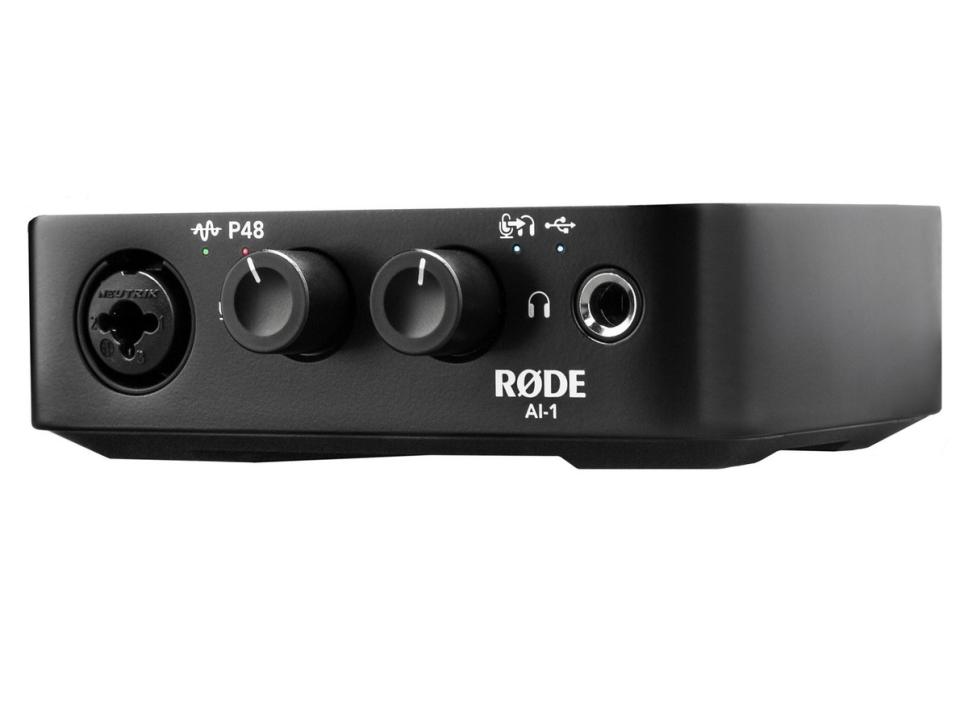 Røde AI 1