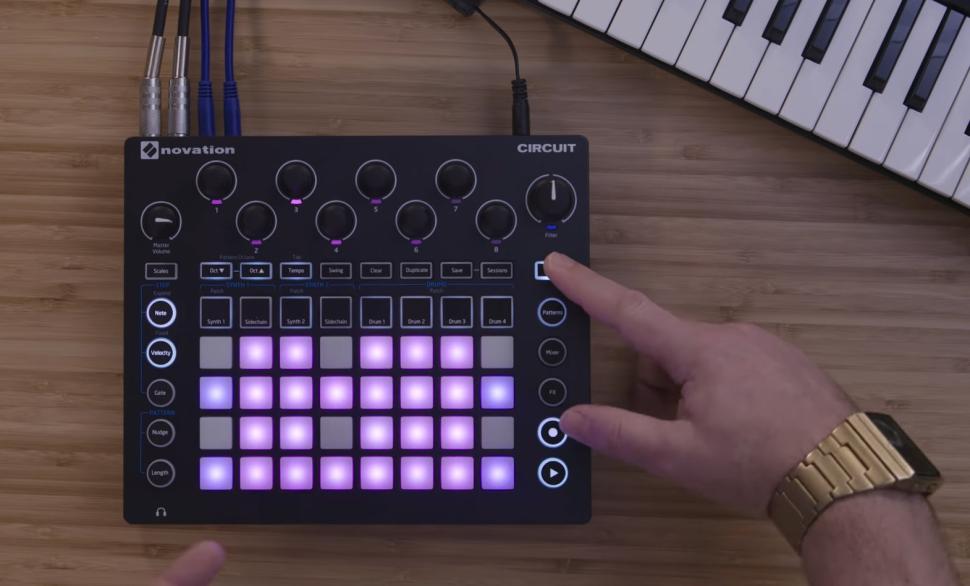 Novation Circuit v1.8