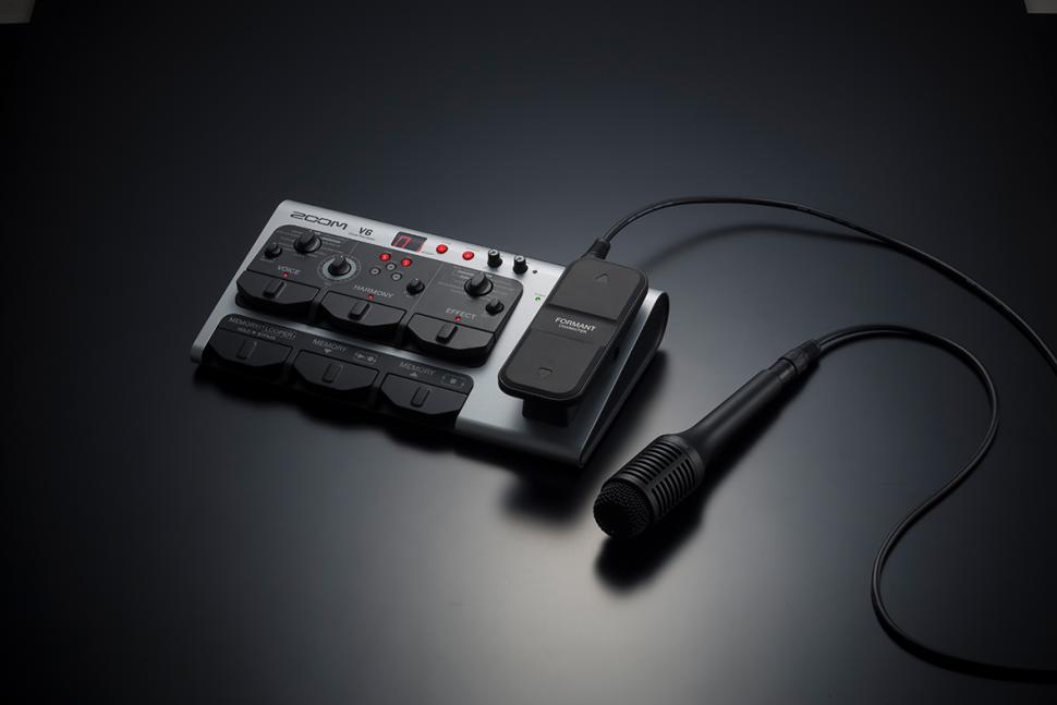 Zoom enthüllt den neuen V6 Vocal Processor