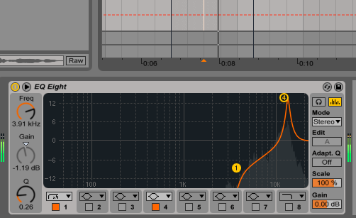 2 Frequenz finden: Routen Sie die Spur zu einer Effekt- bzw. Send/Return-Spur und statten diese mit einem EQ aus. Idealerweise ein Modell, das gleichzeitig das Frequenzspektrum anzeigt. Um so einfacher finden Sie die Frequenz der S-Laute heraus. Alternativ laden Sie ein Plug-in wie Voxengo SPAN. In diesem Falle ist das der Bereich um die 13 kHz. Boosten Sie den Bereich schmalbandig mit Maximalwerten.