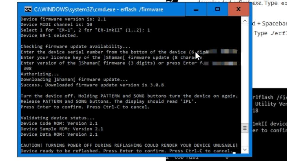 Wirkt etwas antiquiert, funktioniert aber (meistens) gut: die Software zum Flashen der Firmware läuft in der Windows Eingabeaufforderung