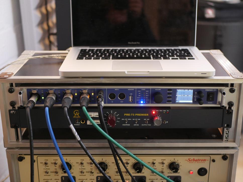 Audio-Interfaces für Schlagzeugaufnahmen benötigen eine ausreichende Anzahl an Mikrofon-Preamps.