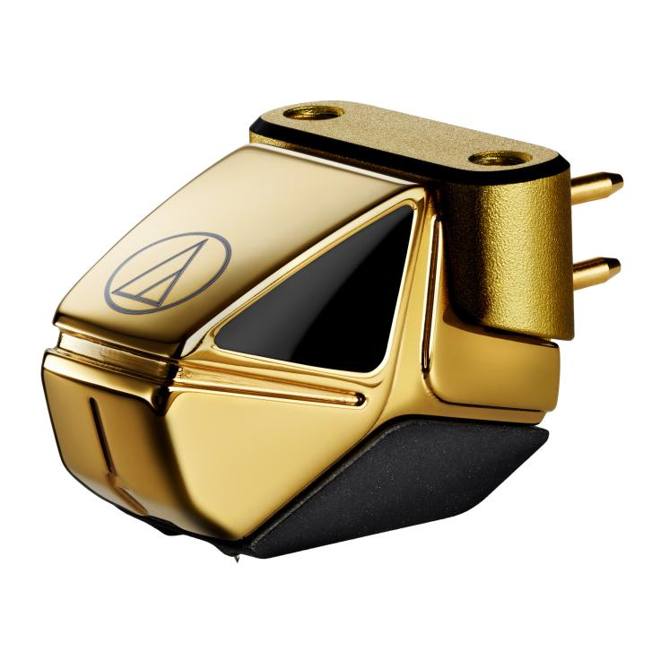 Der Audio-Technica AT-MC2022 wird im kommenden Winter zum Preis von 10.000 € erhältlich sein. Weltweit werden nur 60 Stück verfügbar sein, die von 1-60 nummeriert sind.