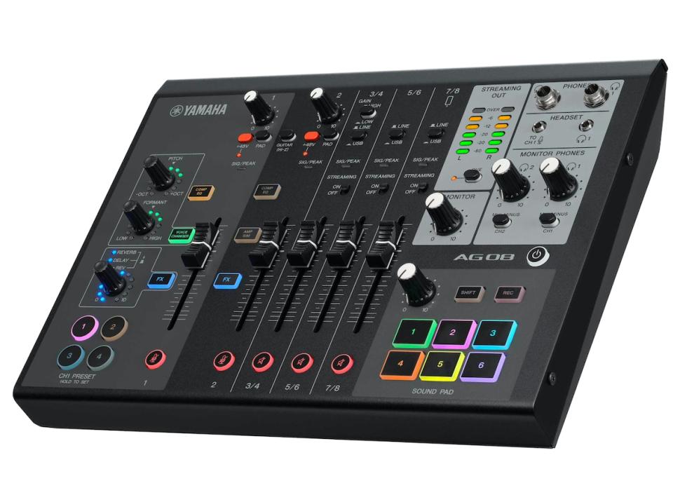 Viele Anschlüsse auf kleinem Raum: Das AG08 bietet neben flexiblem Routing auch viele andere hilfreiche Funktionen für das Streaming