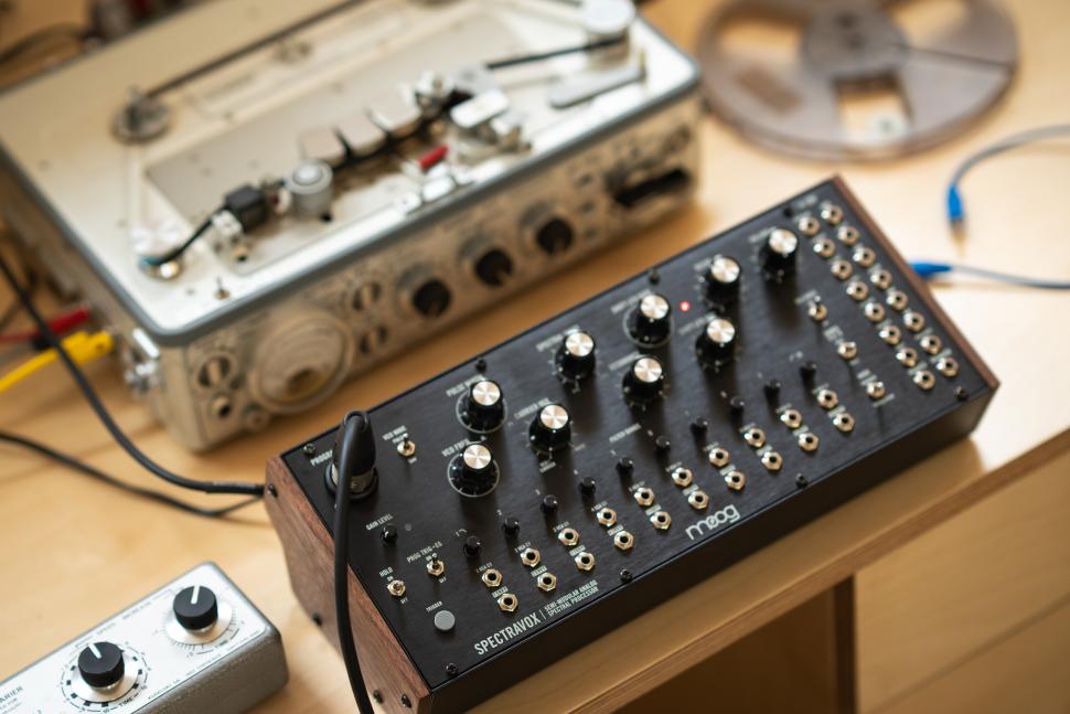 Der analoge Synthesizer Spectravox