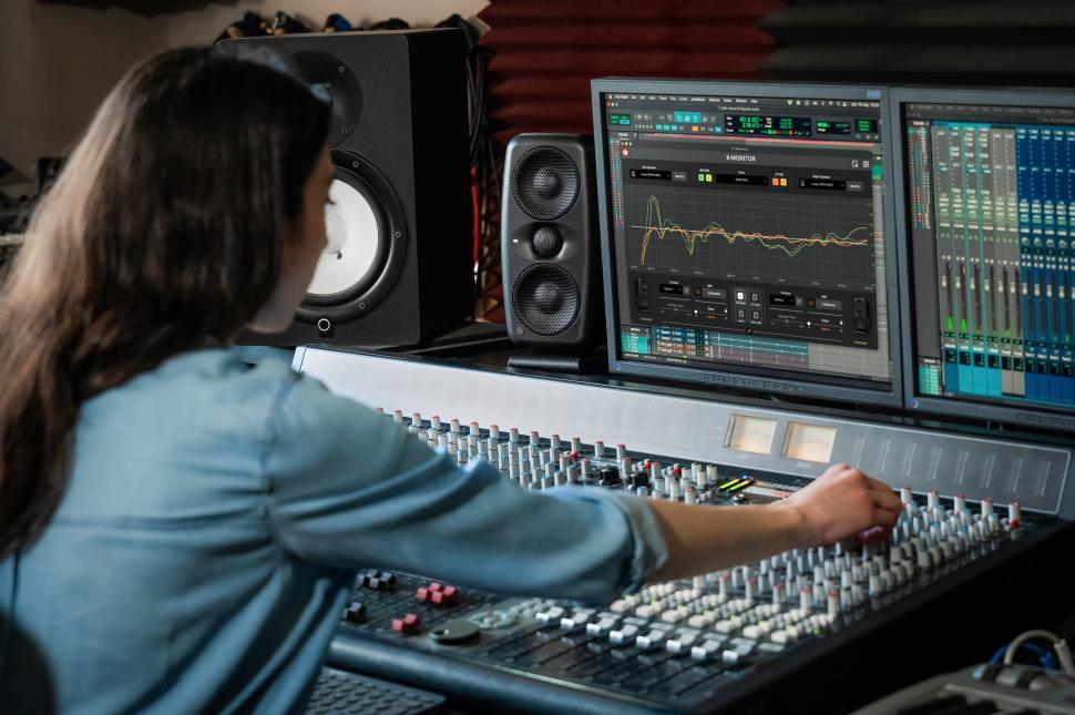 Die neuen DSP-gestützten Studiomonitore iLoud MTM MKII