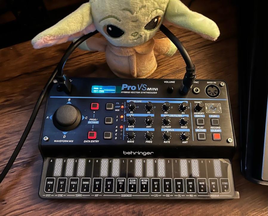 Im Stresstest: Behringer Pro VS Mini – der Sequential Propheth VS für unter 100 €