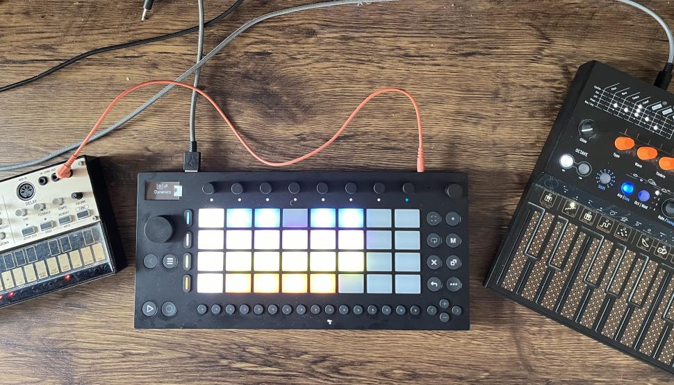 Der neue Desktop-Controller Ableton Move: Was er kann, für wen er ist und ob du ihn haben musst, erfährst du hier im ausführlichen Test.