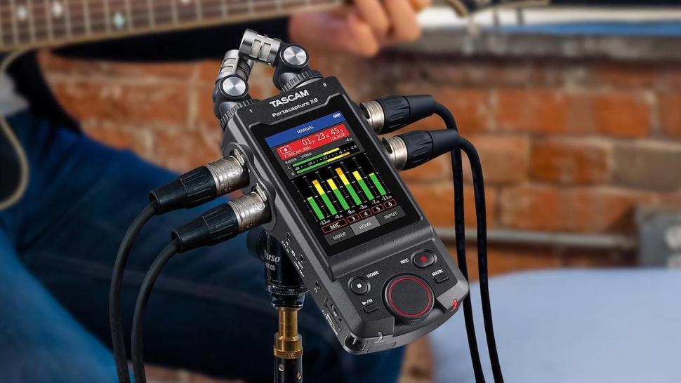 Wir haben den X8 auf Herz und Nieren geprüft und zeigen euch, warum dieser Recorder ein absolutes Must-have für jeden kreativen Sound-Jäger ist.