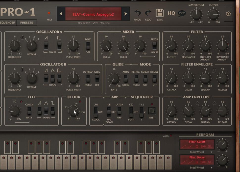1 Basis: Auch hypnotische Arpeggios für Futuresynth-Tracks schüttelt Repro-1 easy aus dem Ärmel: Unser Preset „Cosmic Arpeggio“ kombiniert zwei leicht gegeneinander verstimmte Oszillatoren mit den Wellenformen Sägezahn und Rechteck und perkussivem Filter- und Lautstärkeverlauf. Ein guter Start ist eine Sequenz mit Time Base 1/8 oder 1/16.