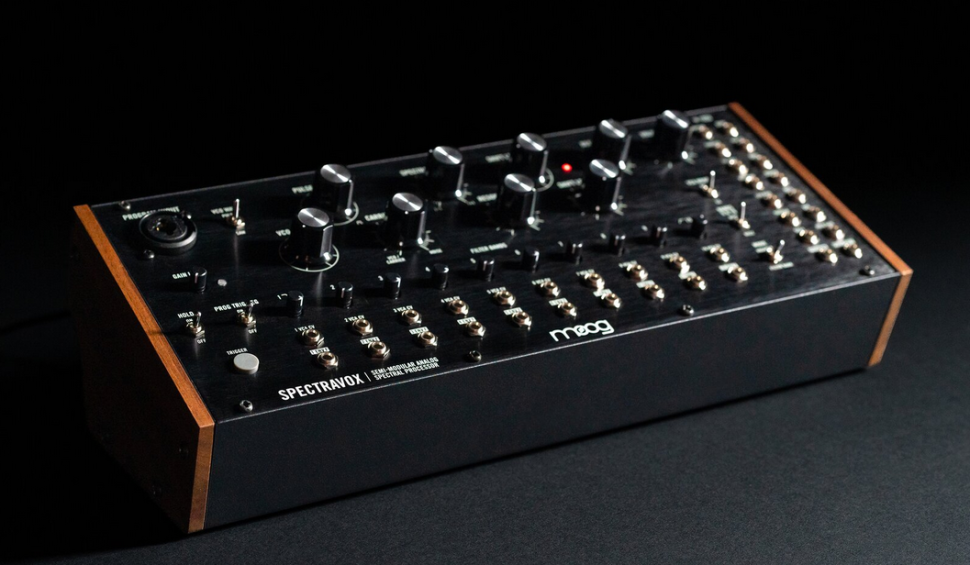 Die halbmodulare 10-Band Filterbank Spectravox von Moog