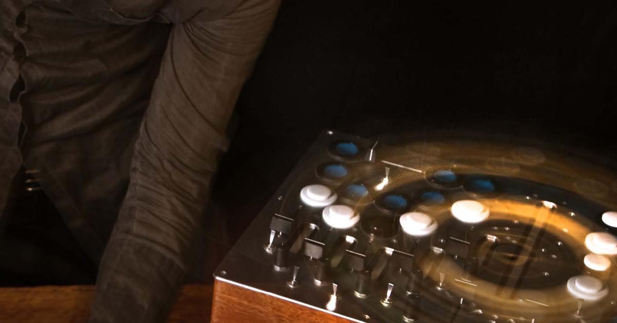 Der Godfather of Controllerism: Moldover | Beat