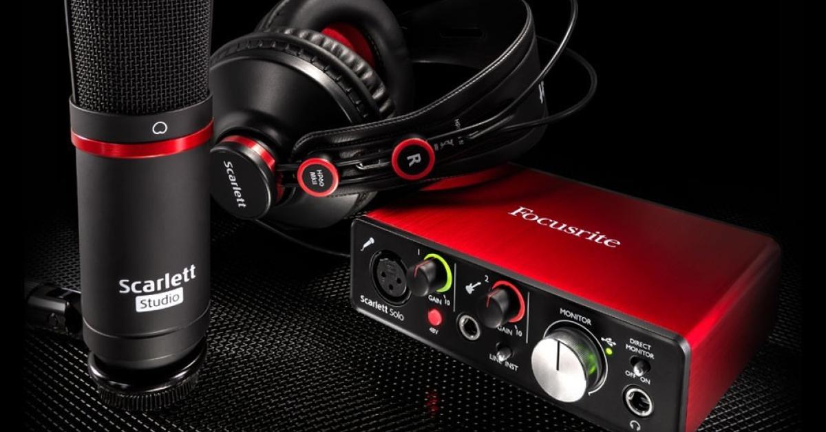 Микрофон focusrite. Focusrite Scarlett solo. Focusrite Scarlett 2i2 Pack. Focusrite Scarlett solo Studio 3rd Gen. Scarlett solo Studio 2nd Gen.