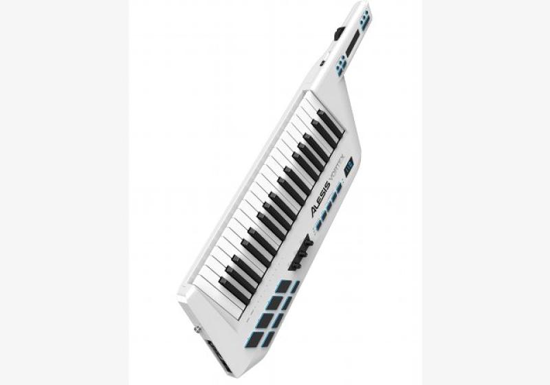 www.alesis.de