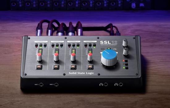 Das Frontpanel des Audio-Interfaces SSL 12 Solid State Logic