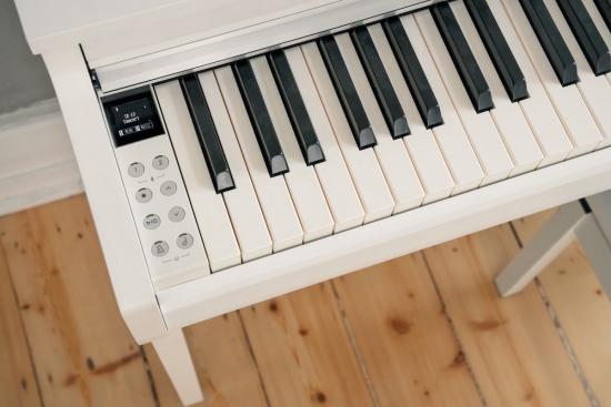 Das CN201 und das CN301 verfügen über die Responsive Hammer III-Mechanik, 88 Tasten mit gewichteten Hämmern und Ivory Touch-Oberflächen für die weißen Tasten Kawai